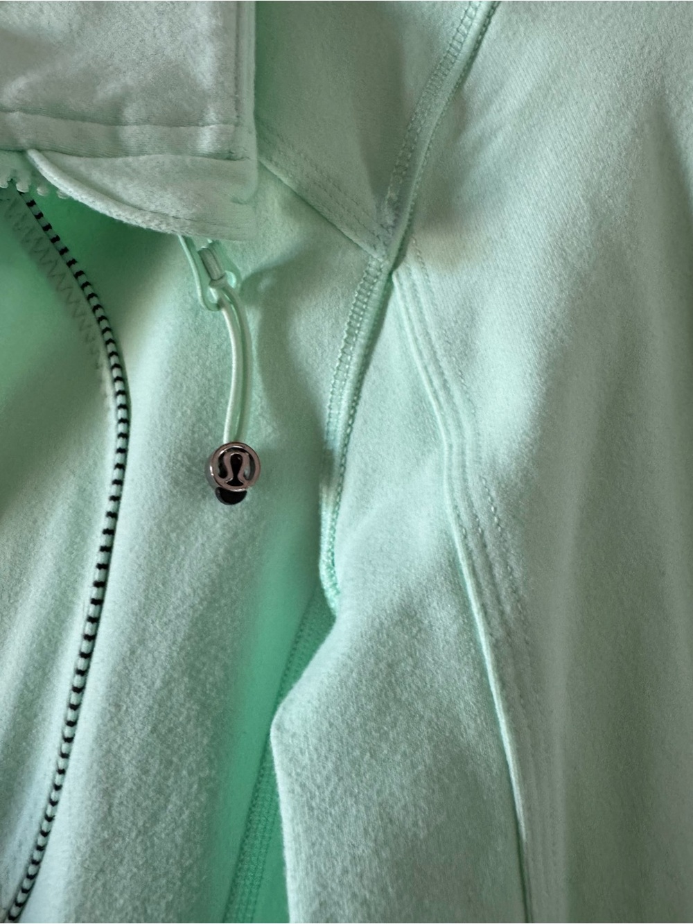lululemon athletica Mint Green Zip-Up Hoodie Jacket